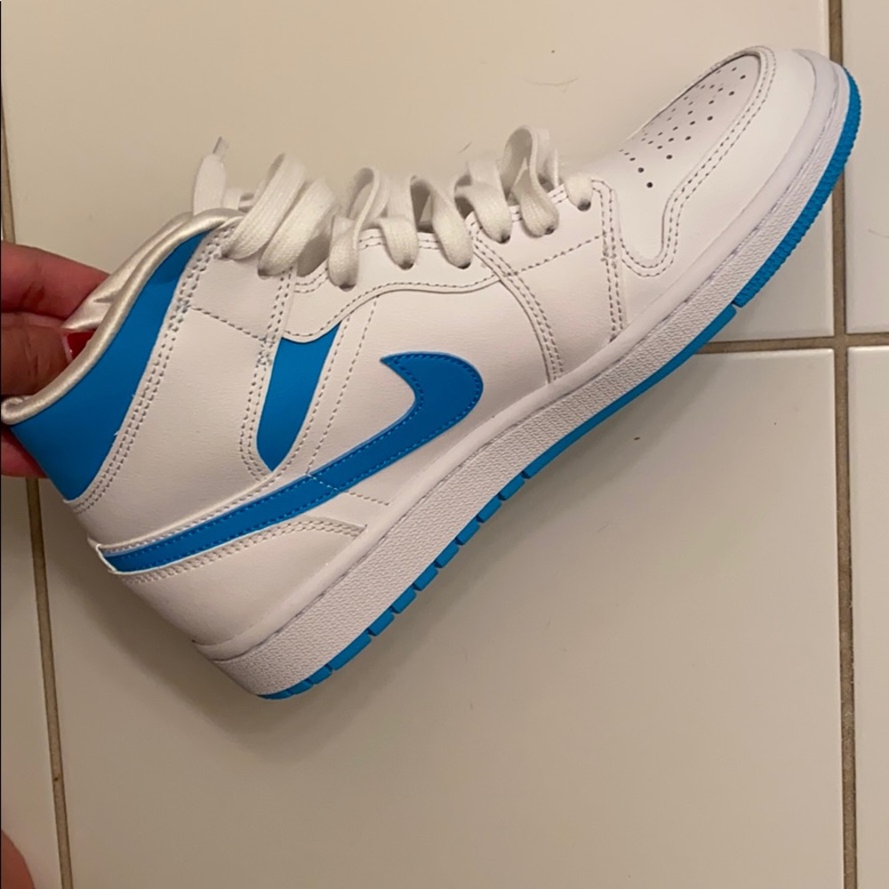 Air Jordan 1 white powder blue